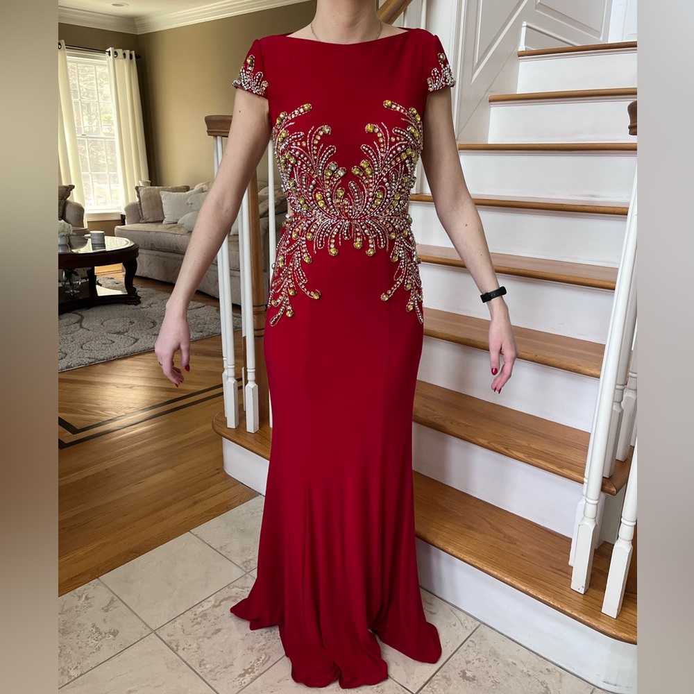 Mac Duggal Elegant Red Embellished Dress - Picture 4 of 6